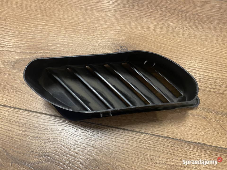 Wlot powietrza ST fiat 126 Oryginalny prawy Sosnowiec