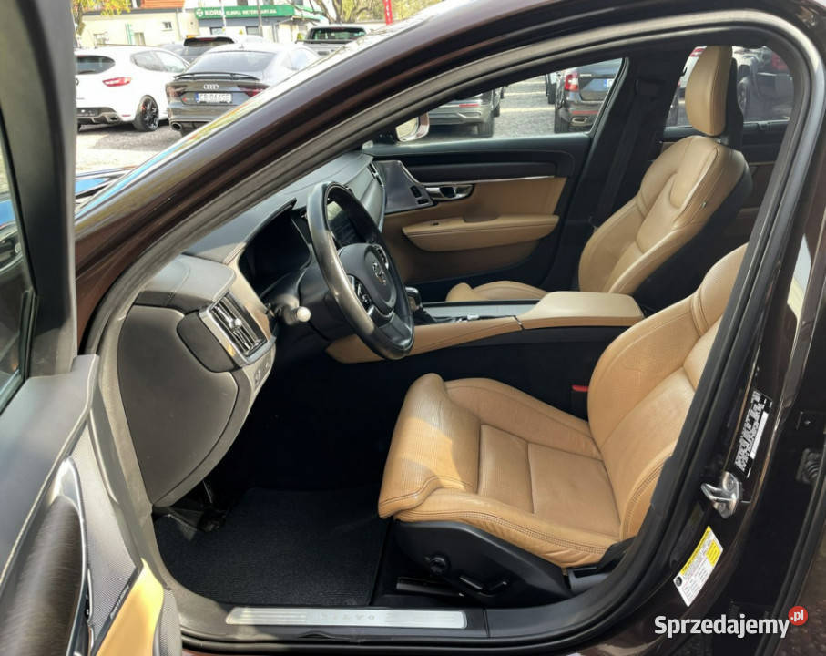 Volvo V90 Cross Country Inscription HAK szyberdach