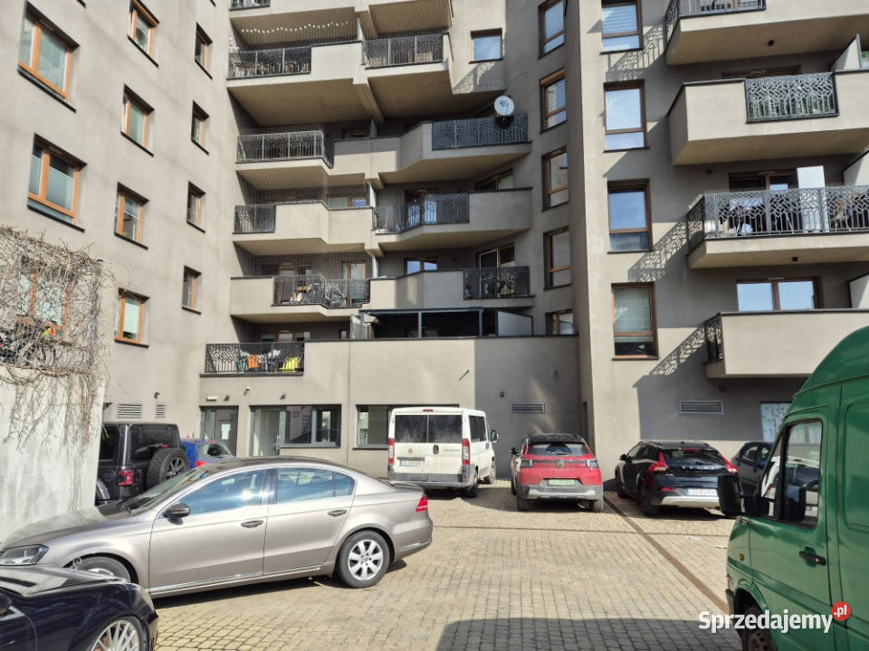 Lokal 82m możliwość 196m Parter Stan