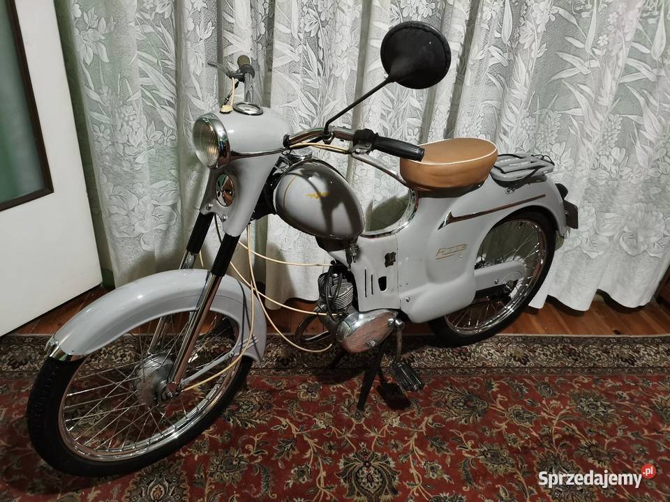 Pierwszy polski motorower RYŚ Pozostałe Nowa Sól