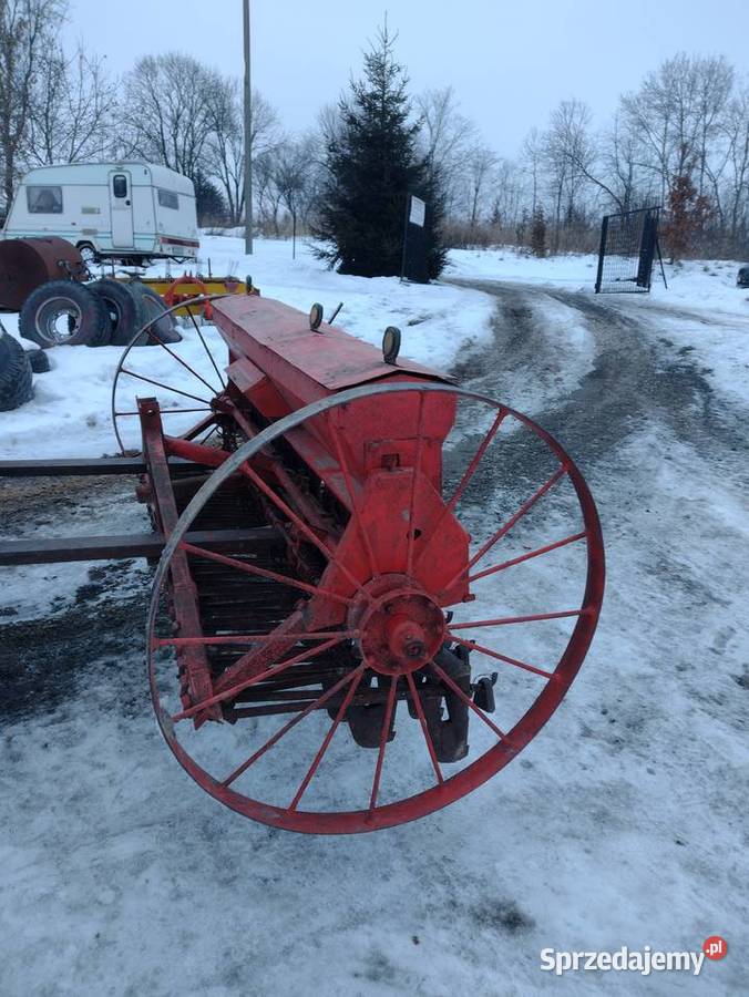 Siewnik zbożowy 19 lejkowy Spławy Pierwsze