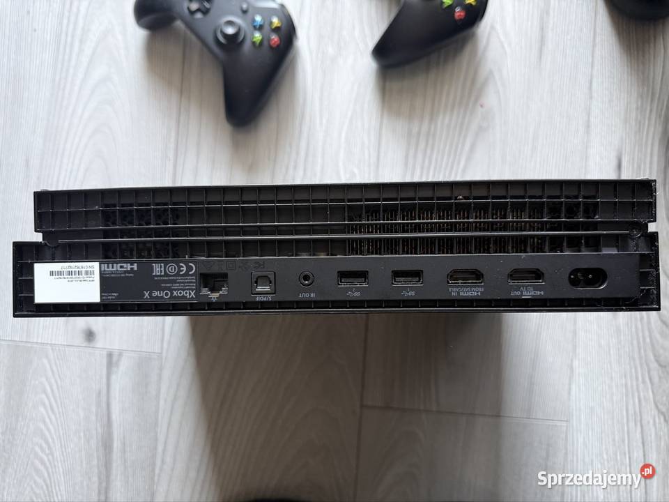Xbox one X 1TB 2 pady okablowanie karton Żołynia