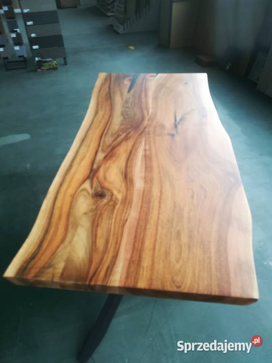 Stół Orzech lakier 70 x 151 Unikat sprzedam