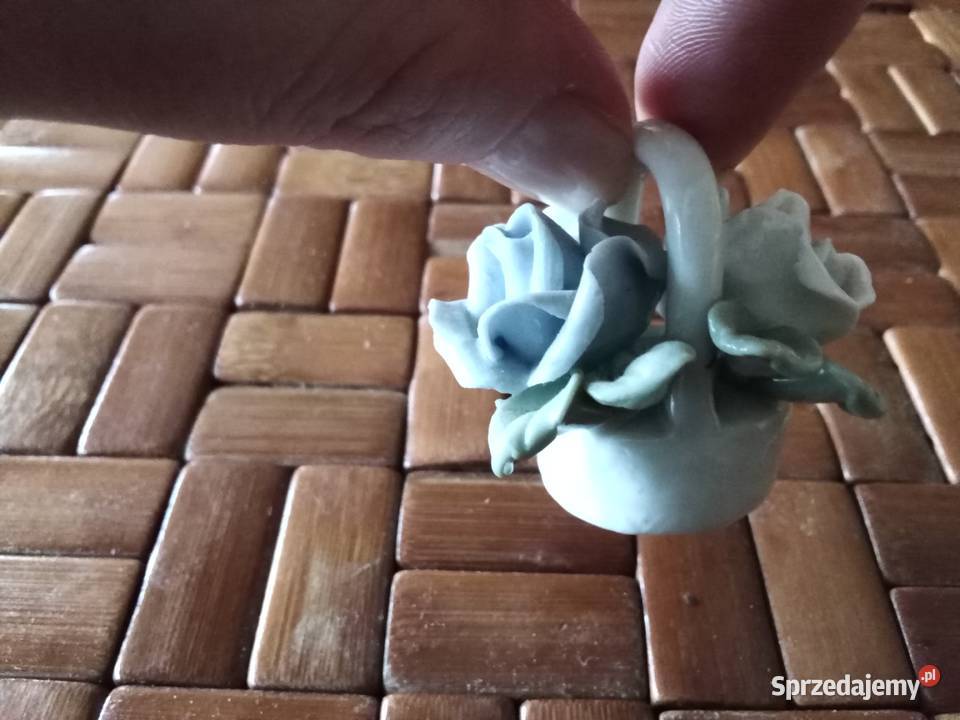 Prl figurka koszyk mini z kwiatami ceramika Łódź