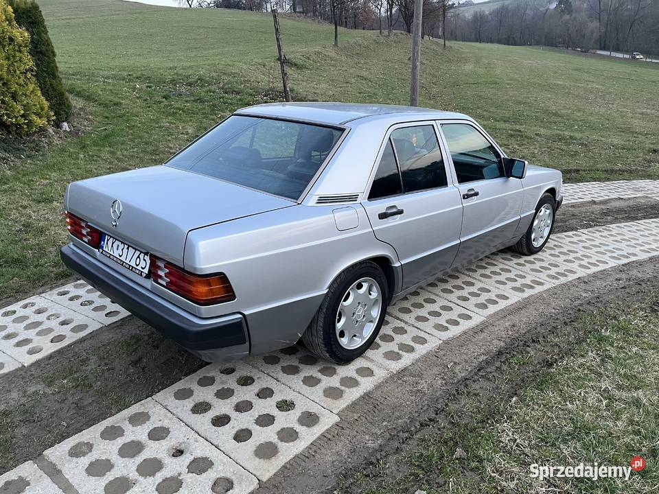 Mercedes w201 26 benzyna klima skóra szyberdach W201  sprzedam