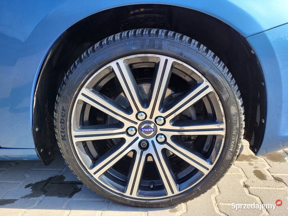 Volvo V60 D2 MOMENTUM niebieski Jędrzejów
