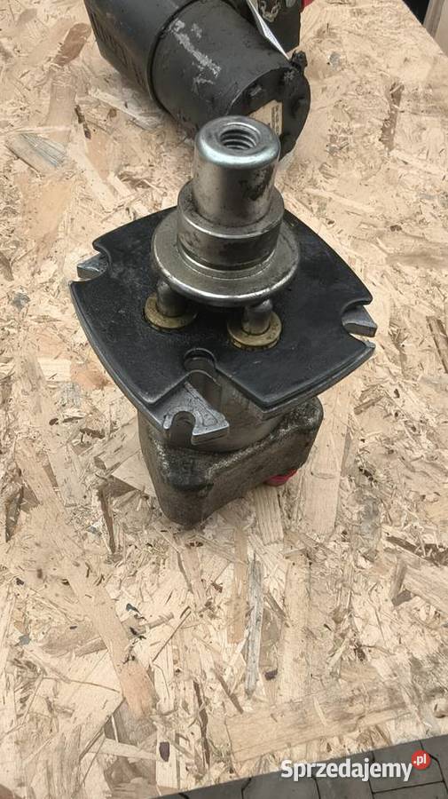 Joystick CAT 2434046 świętokrzyskie Staszów