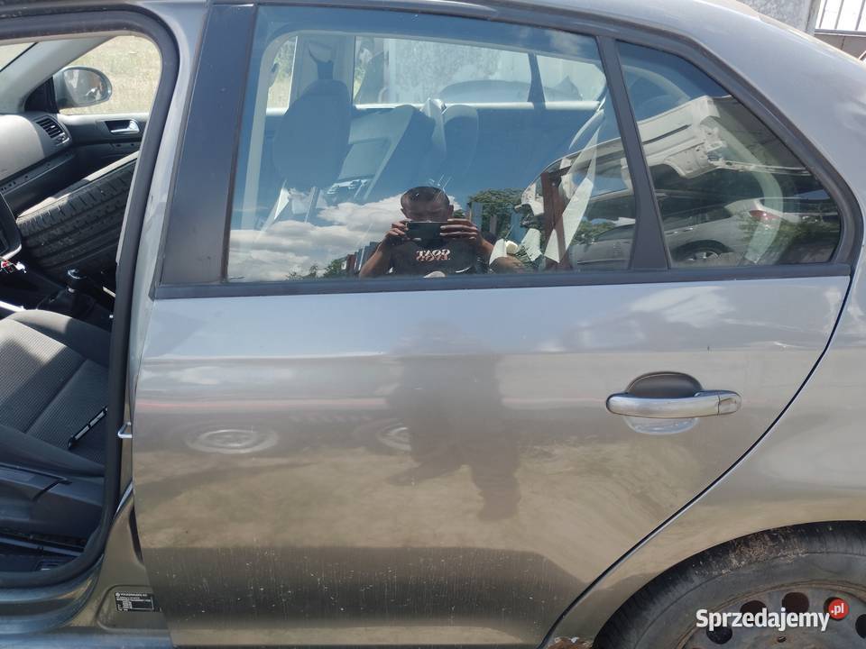 VW Jetta cała na części 2005 Międzychód sprzedam