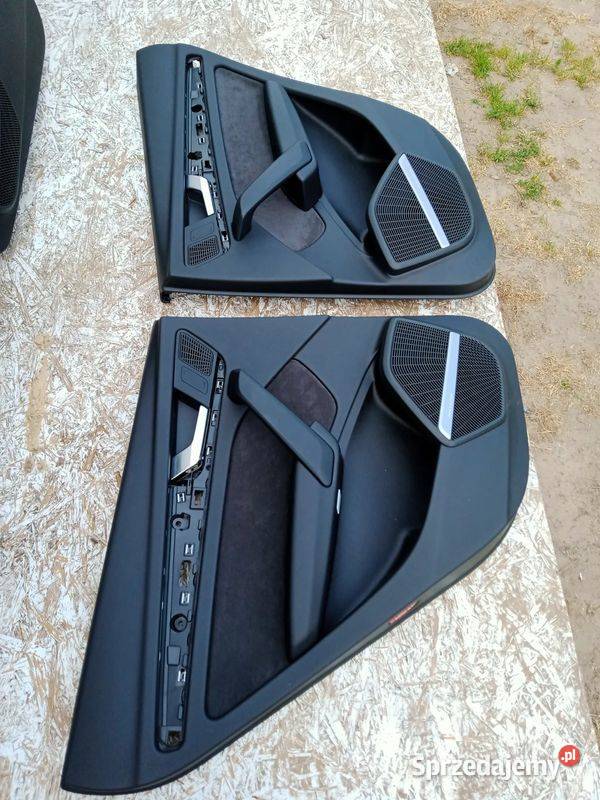 AUDI Q5 80A TAPICERKA PRAWA LEWA TYŁ ALCANTARA Rakoniewice