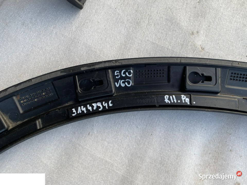 Volvo s60 v60 CC listwa błotnik przód prawa Kozubszczyzna