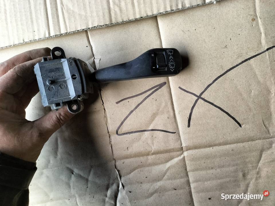 PRZEŁĄCZNIK WYCIERACZEK MANETKA BMW 3 E46 Kamień-Kolonia