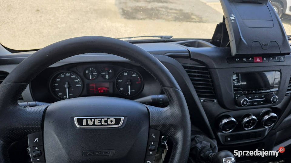 Iveco Daily 35S16 V 23 niski przebieg ładny stan Chełm Śląski sprzedam