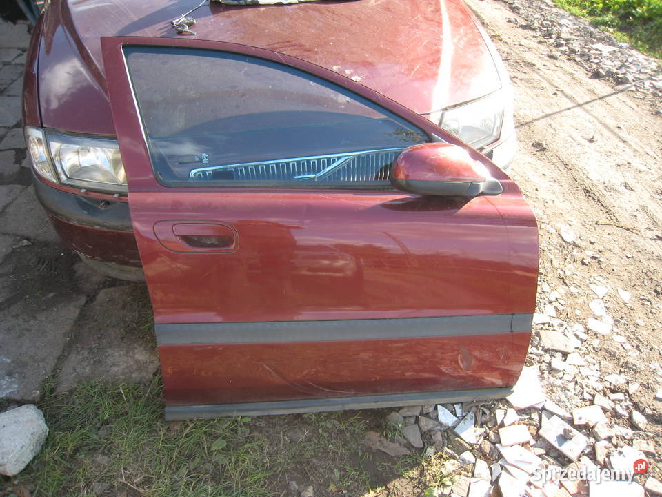 Drzwi prawe przednie prawy przód Volvo v70 II Rok produkcji 2001 Kraków sprzedam