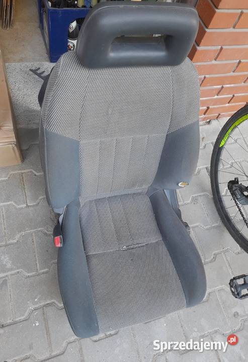 Fotel kierowcy lewy toyota celica v 1992 Rok produkcji 1992 Lublin