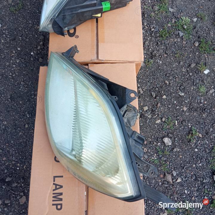 Lampy przednie przód ford fiesta mk5 0205 osobowe Oświetlenie Szczecin