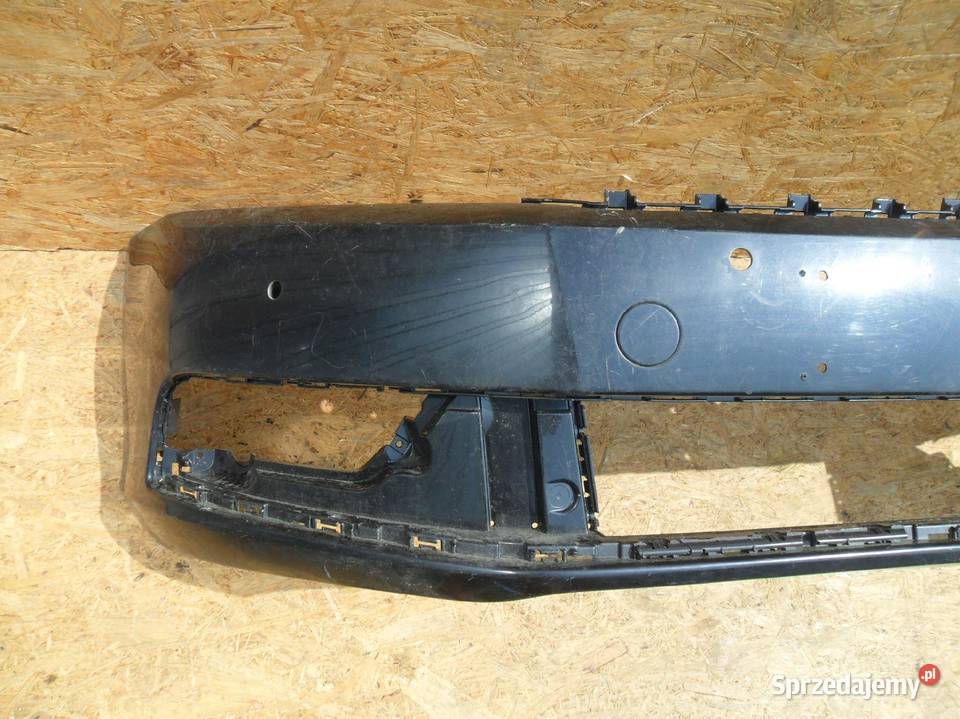 Zderzak przedni Volkswagen Passat B7 2010 osobowe wielkopolskie Nowy Tomyśl