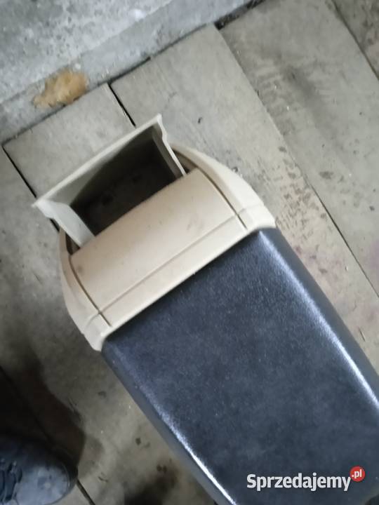 ford c mk1 podłokietnik tunel środkowy przycisk Rok produkcji 2006 Przemyśl