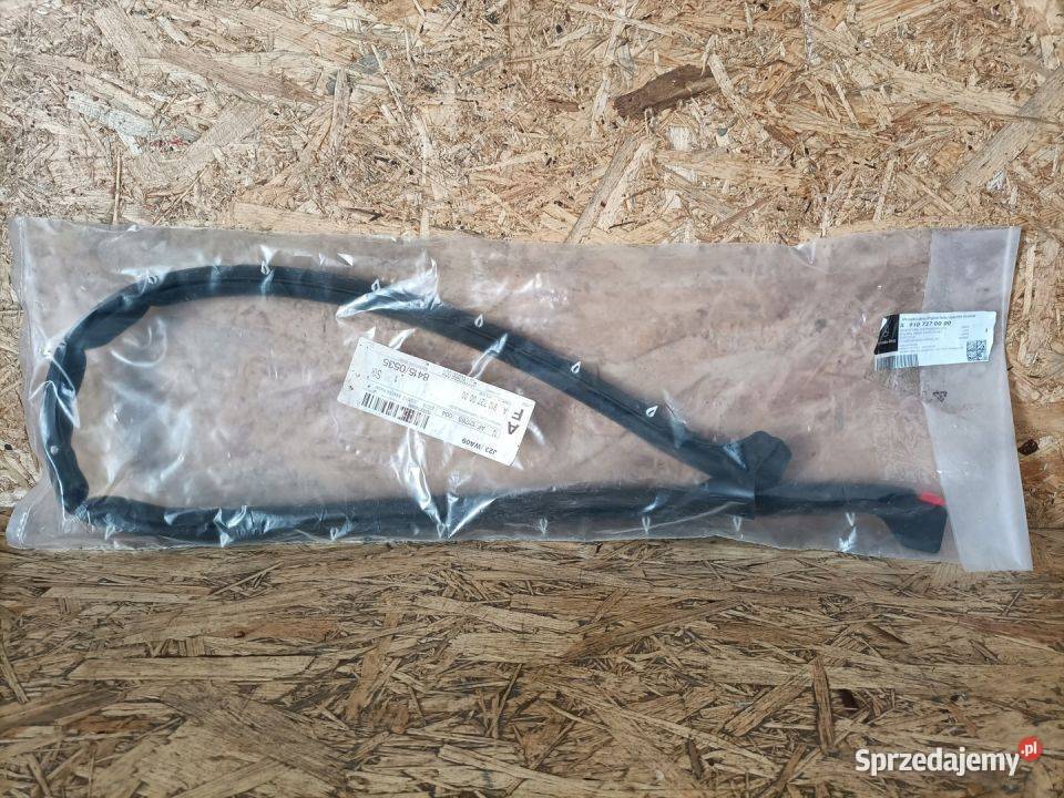 MERCEDES SPRINTER 910 USZCZELKA DRZWI LEWY PRZÓD osobowe Pleszew