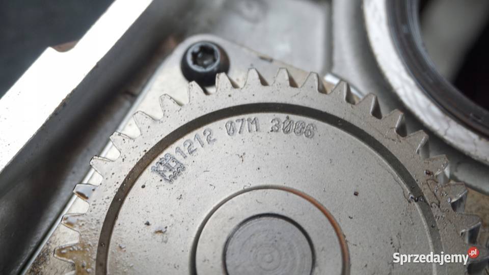 CHRYSLER VOYAGER 28 CRD 11r 163 VM64C pompa Smarowanie silnika Suków