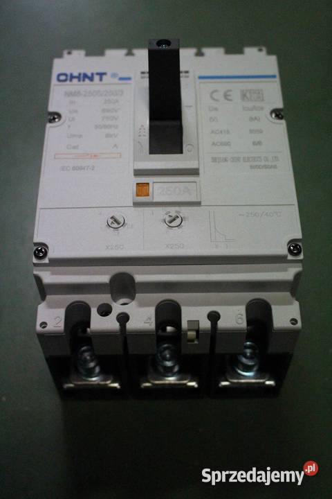Wyłącznik MCCB NM8250S3300 123056 stac Chint Włoszczowa sprzedam