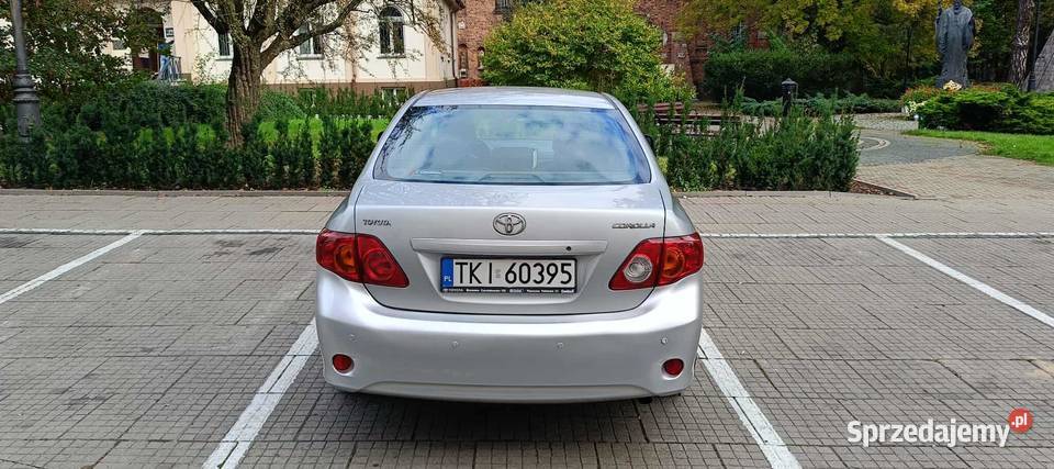 Toyota Corolla 16 benzyna 132 2009r Warszawa