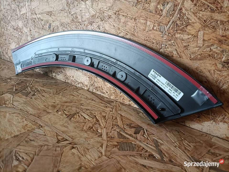 VOLVO XC60 II 18 LISTWA NAKŁADKA BŁOTNIKA PRAWY Karoseria Pleszew
