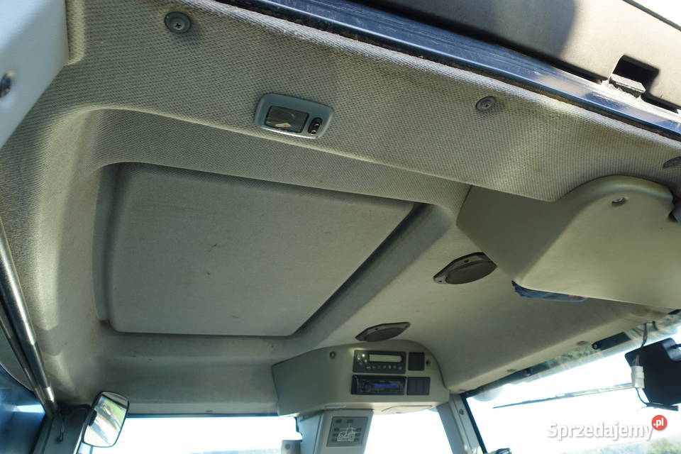 Claas Arion 630 ładowacz