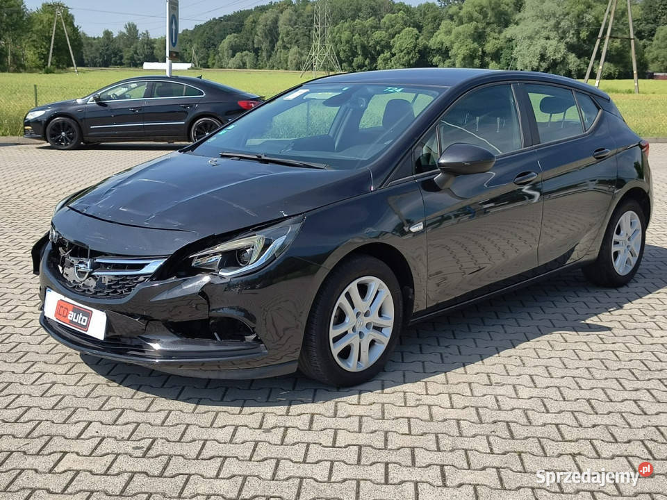 Opel Astra 10 benzyna 105 climatronic tablet Rok produkcji 2016 małopolskie Kęty