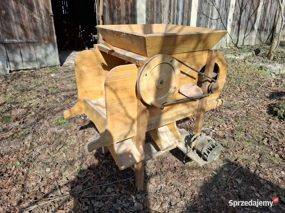 Młynekwialnia do zboża nieuszkodzony Maszyny rolnicze Fajsławice