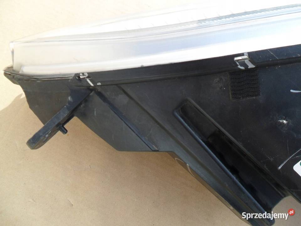 Tesla S 2012 2013 2014 2015 reflektor xenon Nowy Tomyśl