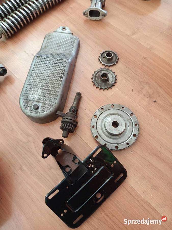 MZ ETZ 250 boczek lewy Chełm