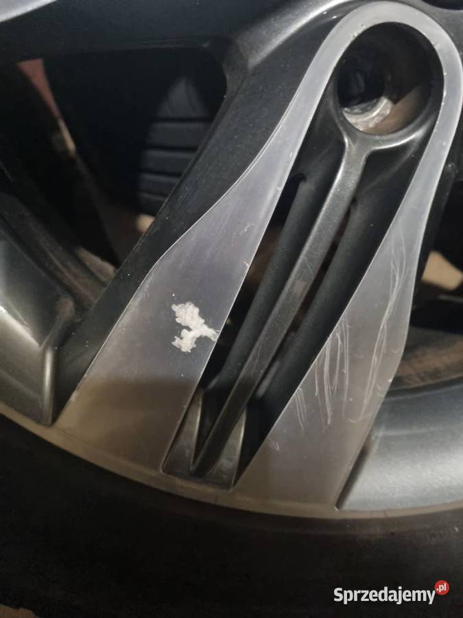 KOŁA Z CZUJNIKAMI R18 CAŁOROCZNE HYUNDAI IX 35 łódzkie