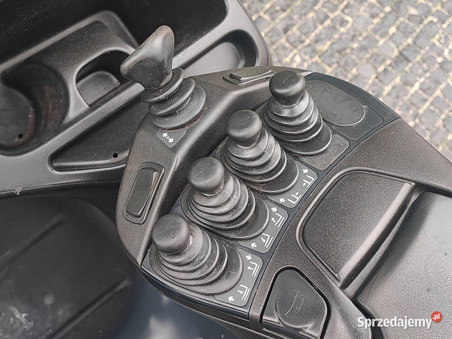 Wózek widłowy Linde E25H01600 triplex 533 m Kęty