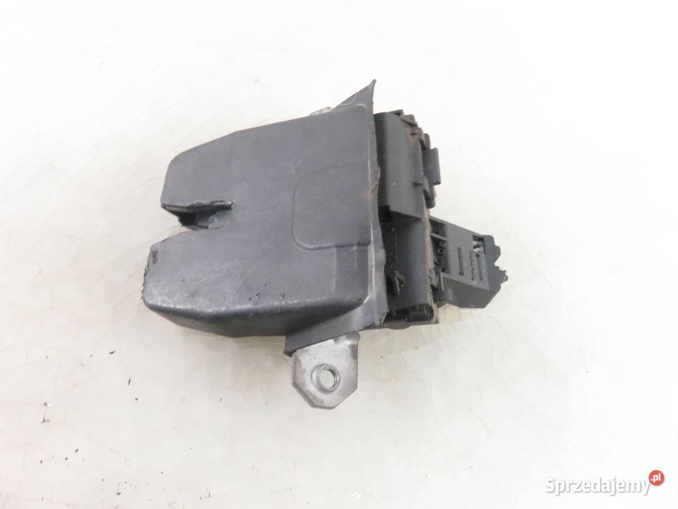 ZAMEK KLAPY VOLVO V50 8M51R442A66AB osobowe Zamki, wkładki i kluczyki