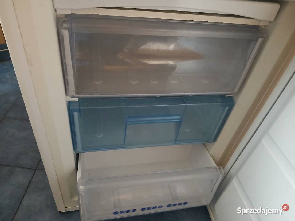 Lodówka chłodziarko zamrażarka Whirlpool 185 x Lodówki i zamrażarki małopolskie