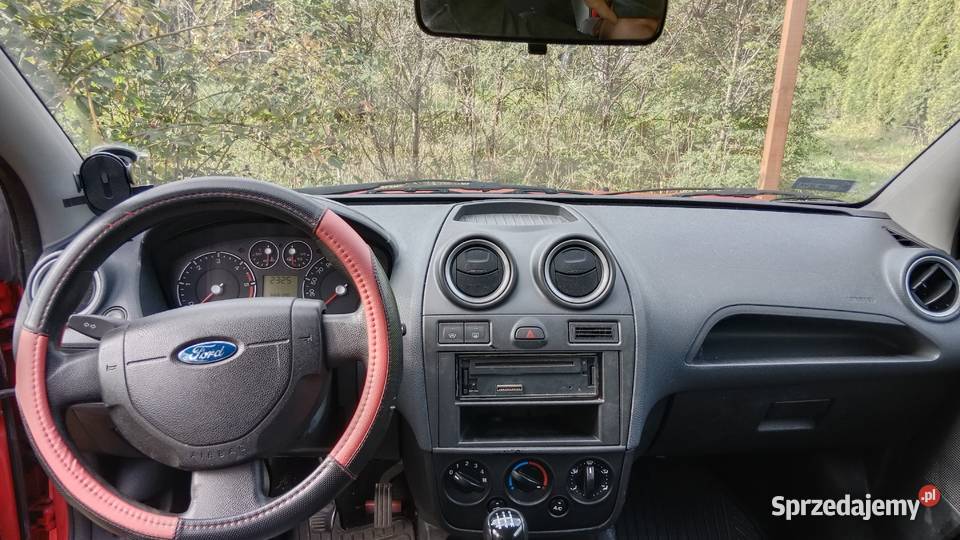 Ford Fiesta uszkodzony Zabrze