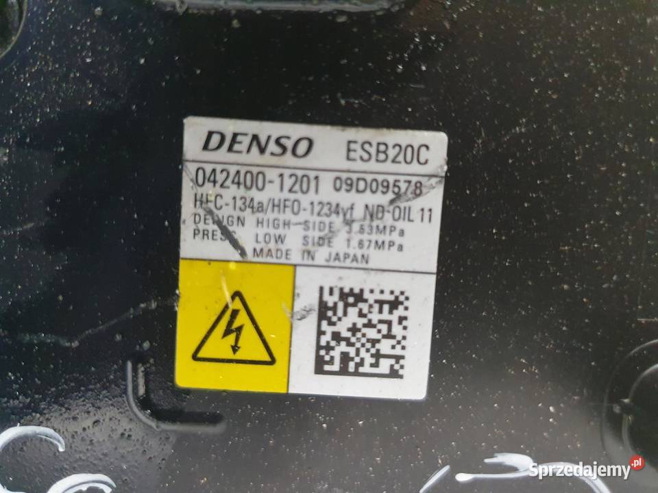 Toyota Corolla E21 SPRĘŻARKA KLIMATYZACJI Janów sprzedam