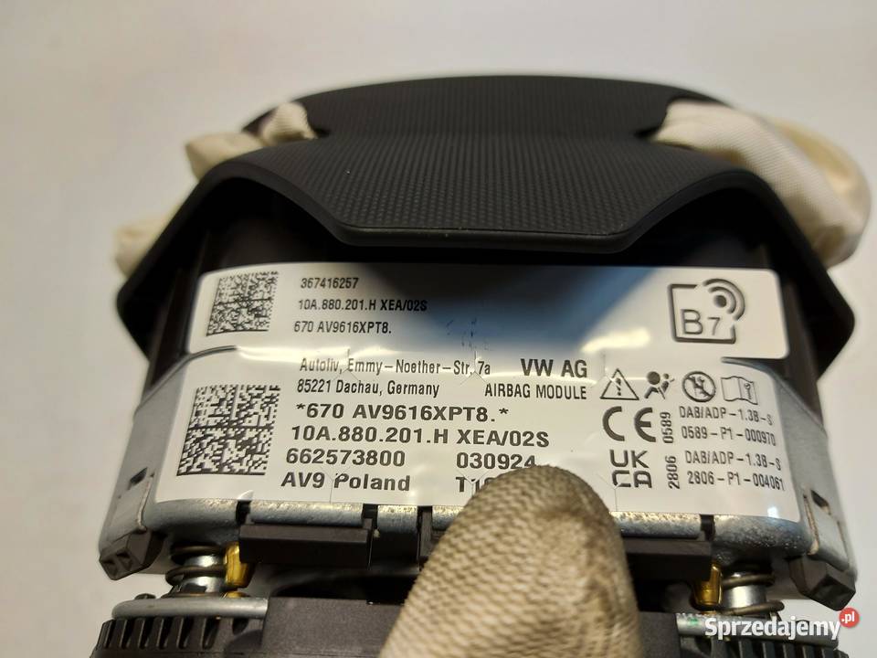 VW ID4 11A 2024r SUV 5D PODUSZKA KIEROWCY