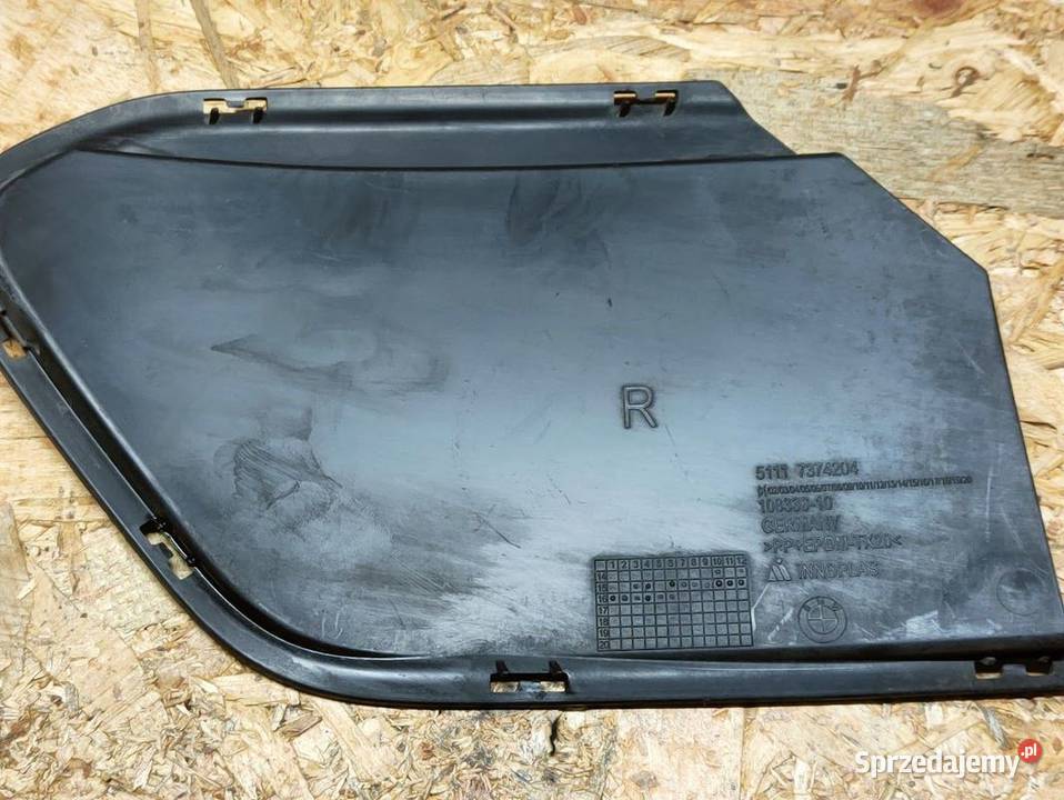 Zaślepka Kratki Zderzaka Prawy Przód BMW X1 F48 Pleszew
