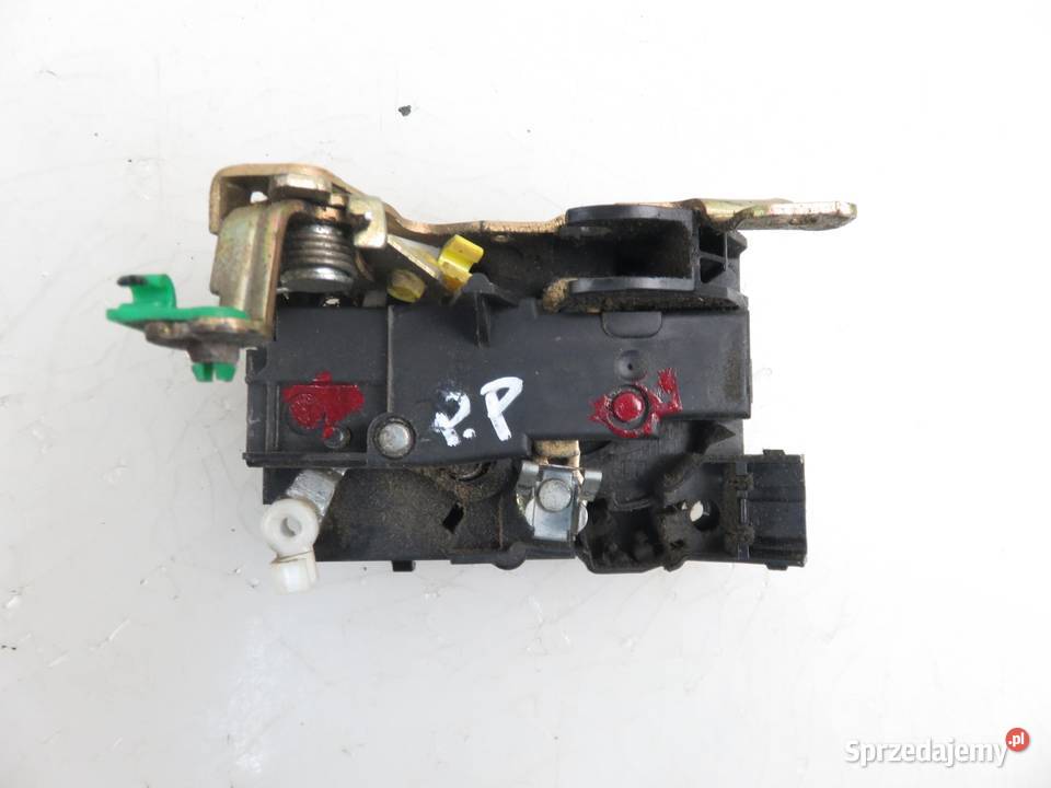ZAMEK PRAWY PRZEDNI RENAULT MASTER II osobowe sprzedam