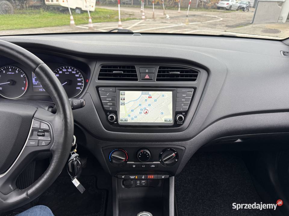 Hyundai i20 125 BENZYNA Klimatyzacja Nawigacja ogranicznik prędkości Konin