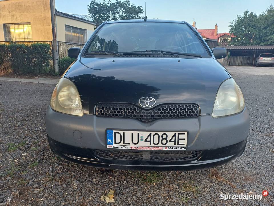 Toyota Yaris 10 VVTi 68 2001r 5 drzwiowy Yaris Lubin