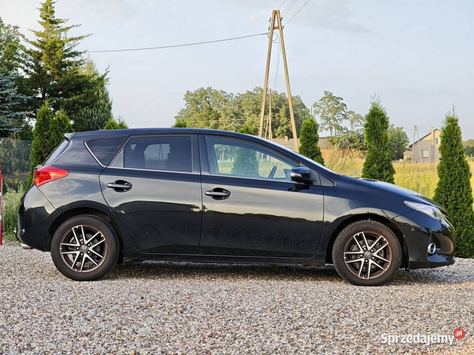 Toyota Auris II 2012 sprzedam