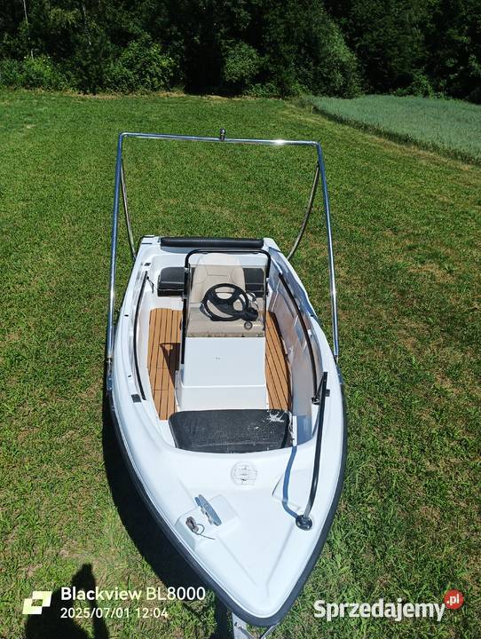 Motorówka łódż motorowa wędkarska Wysoka