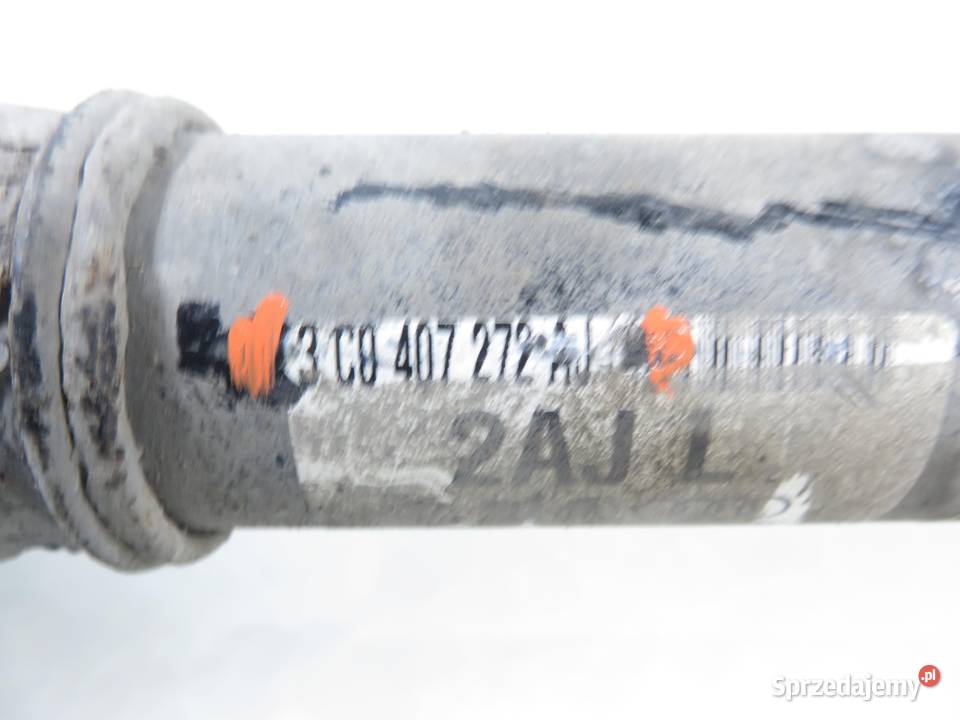 PÓŁOŚ PRAWA PRZEDNIA VW PASSAT B6 20 TDI sprzedam