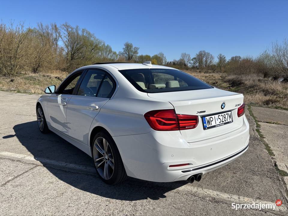 2016 BMW F30 330i xDrive światła przeciwmgielne Samochody osobowe mazowieckie