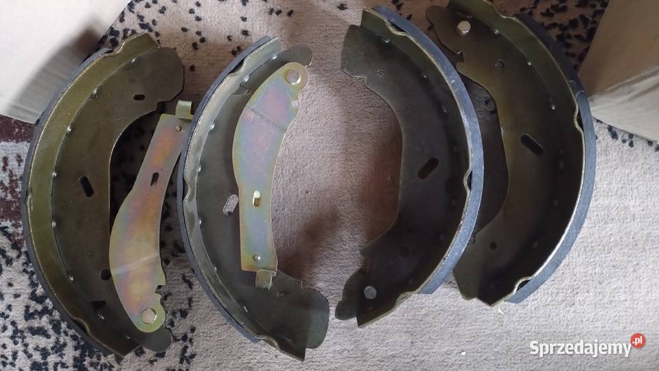 Szczęki hamulcowe tył Mitsubishi Carisma colt Carisma Zakopane sprzedam