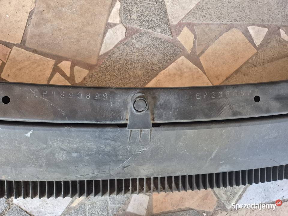 Belka zderzaka przód Toyota Corolla E21 Łódź