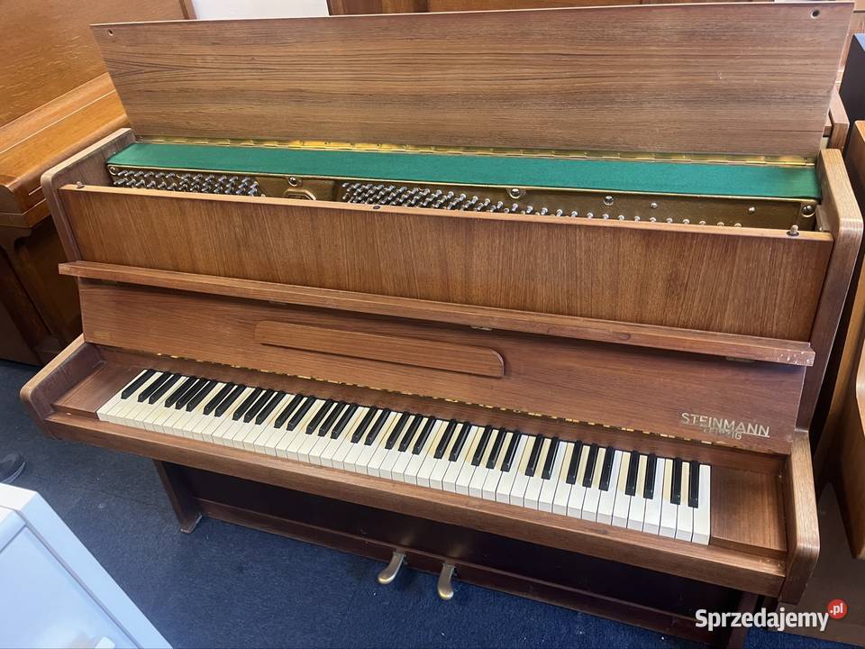 Używane pianino Steinmann transport
