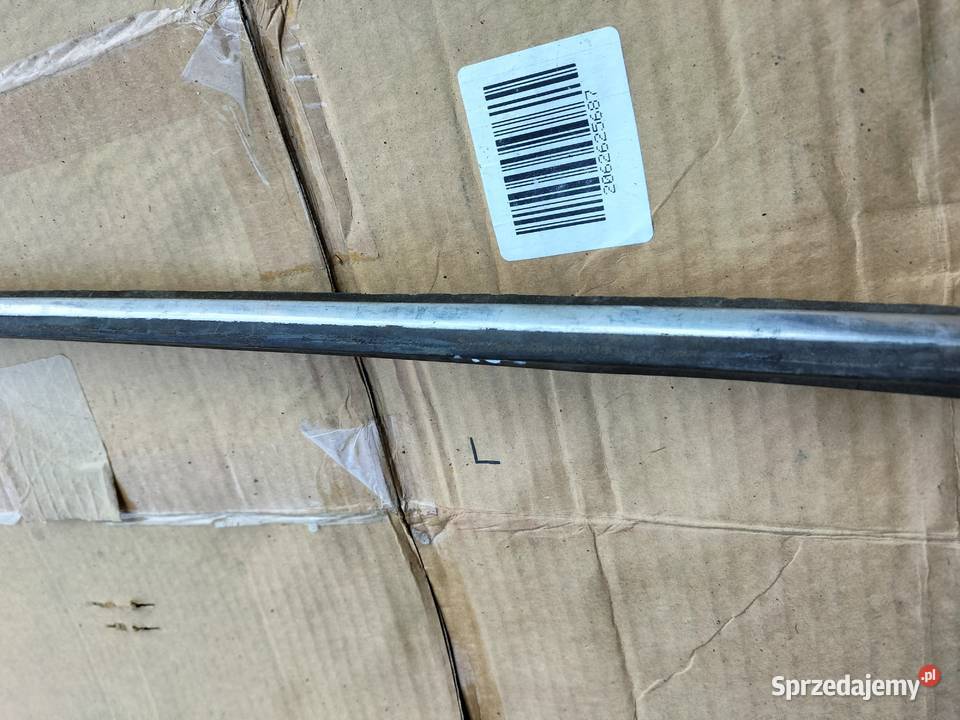 MERCEDES W123 LISTWA ZEWNĘTRZNA CHROM osobowe Kamień-Kolonia